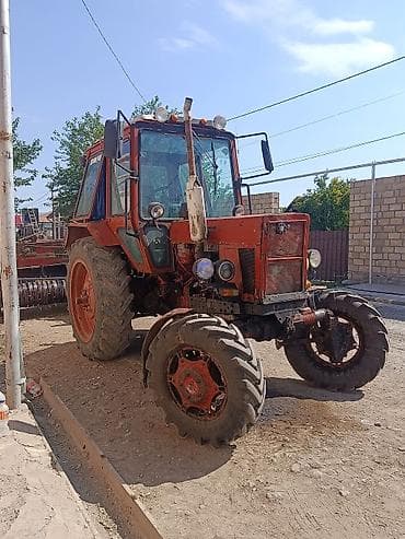 06 maşınlar: MTZ Belarus təkərli traktor - Ön ötürücülü (4x4) konstruksiya - — 2