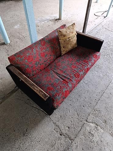 Divan, İşlənmiş, Açılmayan, Bazasız, Parça, Çatdırılma yoxdur