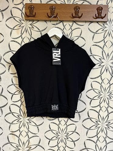 topdan paltar: VRL “Boxing Club” qolsuz kapüşonlu top - Brend: VRL (etiket üzərində) — 1