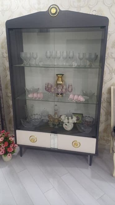 ikinci əl vitrinlər: Şüşəli dolab vitrini — 1