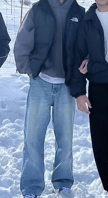 Kişi geyimləri: Geniş kəsimli kişi cins şalvar - Rəng: açıq mavi, yüngül yuyulma — 1