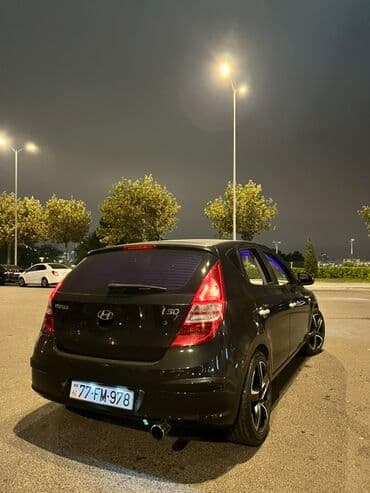 kia sou 2013: Hyundai i30: 1.4 l | Hetçbek — 2