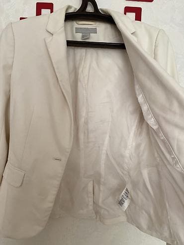 pull and bear: H&M qadın blazer - Rəng: krem/ivory - Ölçü: EUR 36 (US/CA/MX 6 — 3