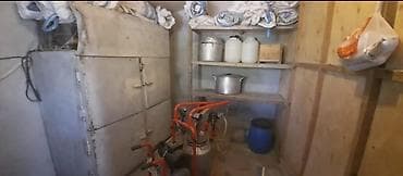 ramana gülçülük sovxozu: Ferma/Təsərrüfat sahəsi - Tamamilə hasarlanmış geniş həyət, metal tor — 9