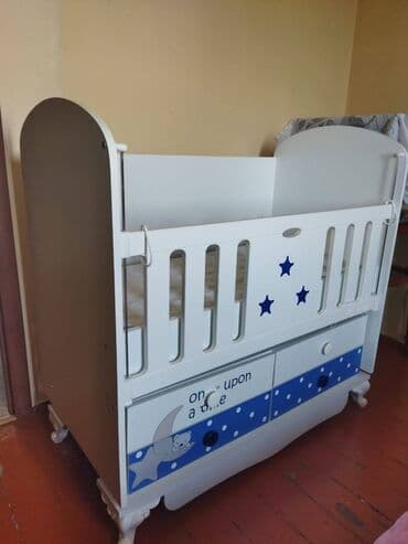 oglan ucun hediyye secimi: Oğlan üçün, İşlənmiş, Dördbucaq, Beşik, Dəstsiz, Matras ilə, Yellənmə mexanizm ilə — 2