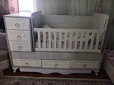 Колыбели: Uşaq çarpayısı-komod dəsti - Material: ağ və açıq boz rəng tonlarında — 1