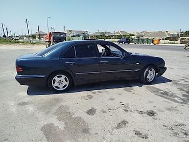 azsamand diski: Mercedes-Benz E-Class (W210) sedan - Korpus: 4 qapılı sedan, tünd — 4