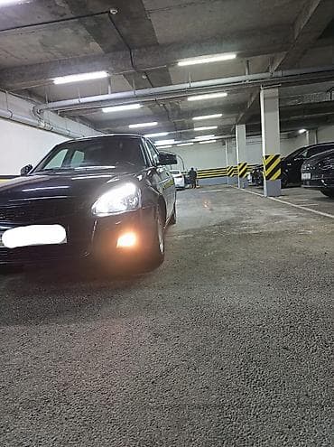 mersedes e 240: Avtomobil: Qara rəngli sedan Təsvir: - Kuzov: Qara, dörd qapılı — 6