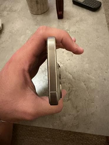 ipad 4 mini: IPhone 15 Pro, Natural Titanium, Face ID — 2