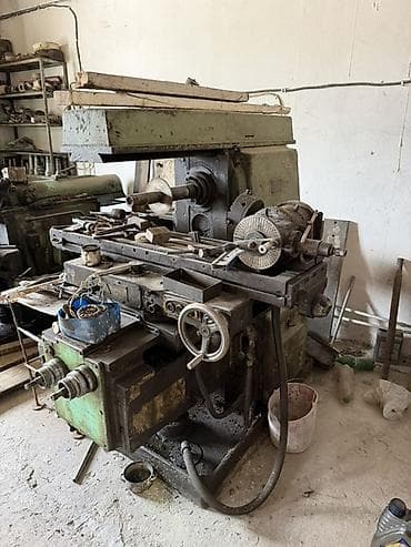 82 frez dezgahı. Tam işlekdi. Çox sayda aprafka ve frezleride üzerinde — 2