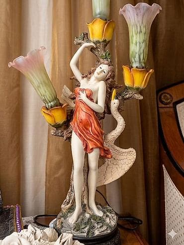 Dekorativ masa lampası – fiqurlu dizayn - Material: keramika/porcelan