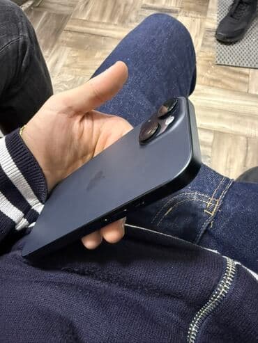 IPhone 15, 128 GB, Qara, Face ID — 7