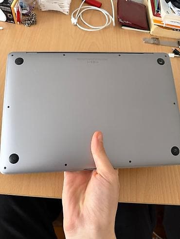 Foto və videokameralar: Apple MacBook Air 13" (Retina, 2020) – Space Gray - Ekran: 13.3" — 3