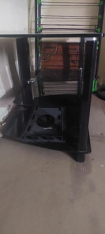 televizor atlığı: Televizor stendi — 2