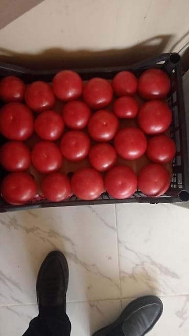Yerli mehsullardir 1 kaset 3.50 dir. Kasetinde biri 9 kilodur. Yeni — 1