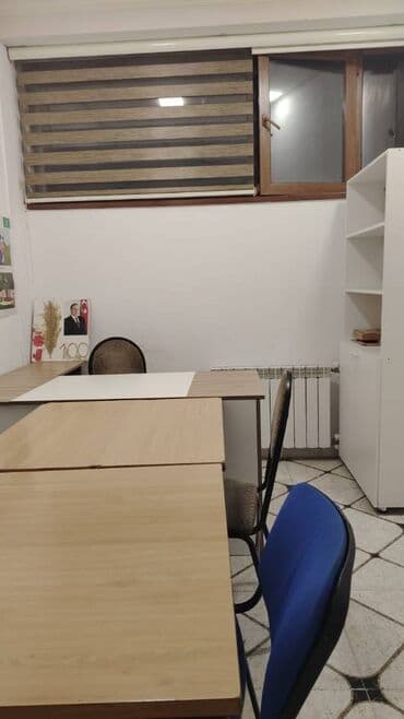 sumqayit 8 ci mikrorayon: OTAQLAR İCARƏYƏ VERİLİR: 💸Qiymət: Razilaşma yolu ilə * Mebel stol — 5