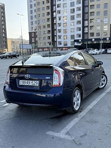 vito disk: Toyota Prius Hybrid – mavi rəng, 5 qapılı liftbek kuzov. Texniki — 7