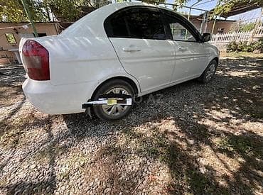 e motor: Hyundai Accent: 1.4 l | Sedan — 2