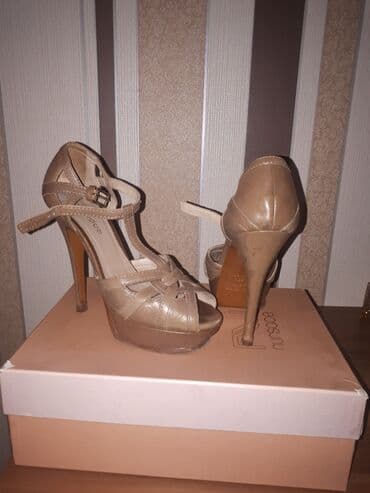 bu слипоны: Размер: 37, Б/у — 1