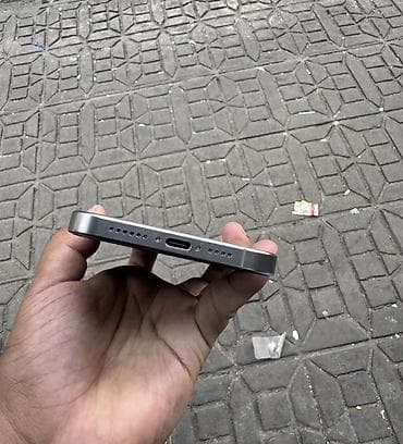 18 pro max: IPhone 15 Pro Max, 256 GB, Gümüşü, Face ID — 2