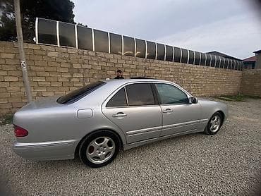 e220 turbo az: Mercedes-Benz E-Class: 3.2 l | 2001 il Sedan — 9