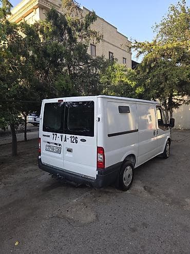 cherry masin: Ford Transit: 2.2 l | 2010 il 215500 km — 2