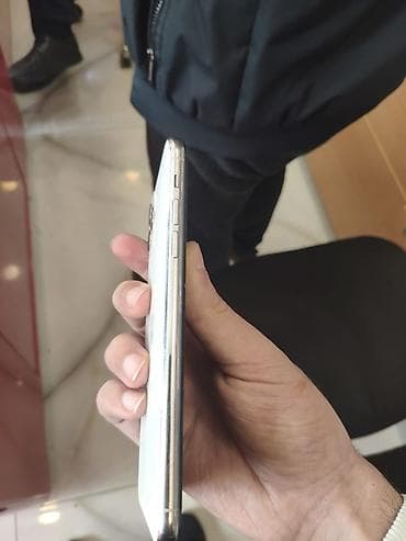iphon xs: IPhone 11 Pro, Gümüşü, Face ID — 2