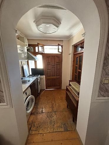 Kirayə mənzillər: Yasamalda insatclar metrosuna yaxın bir otaglı heyet evi kirayə — 1