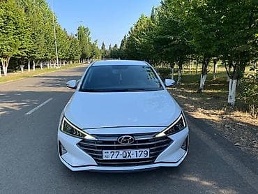 hw 8 pro max: Hyundai Elantra: 1.6 l | 2019 il Sedan — 2