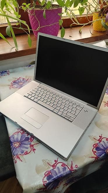 diş ağardan: Apple PowerBook G4 noutbuku - Geniş ekran: təxminən 17" mat displey — 2