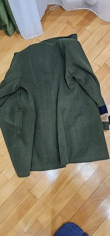 Paltolar: Tezedir.2defe geynilib.hecbir problemi yoxdur 42_44 razmere uygun — 2