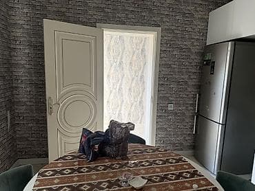 qubada ev: 6 otaqlı, 200 kv. m, Orta təmir — 3