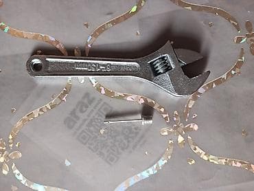 Tənzimlənən açar (fransız açarı) və nozzle - Material: möhkəm polad