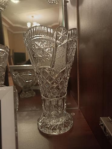 xrustal: Bir vaza, Xrustal — 3