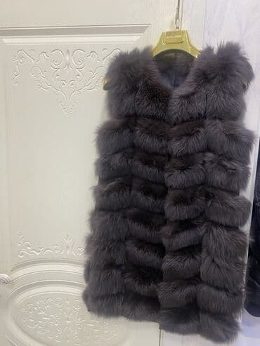 Жилеты, безрукавки: Tüklü qadın jileti - Rəng: tünd boz/qrafit - Material: tam tüklü, sıx — 1