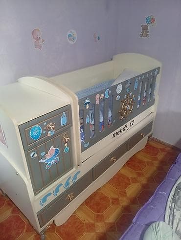 Koçecem deye satiram usag hele yatmiyib icinde matrasi ile bir yerde