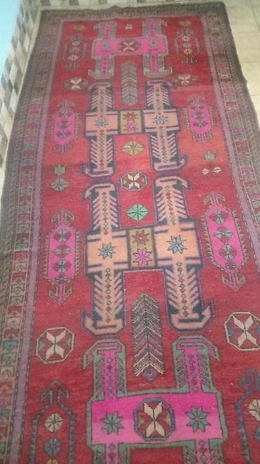 Qədimi üslubda əl toxuması xalça - Naxış: Şərq motivli, həndəsi