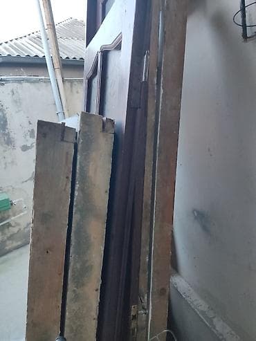 Beton və beton məmulatları: Salam. Evin içində işlənmiş 2 qapı (çərçivəsi ilə birlikdə) və 2 — 6