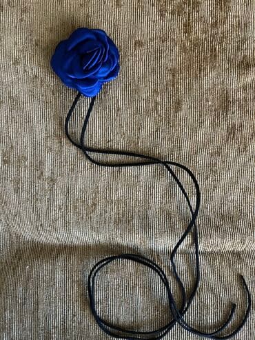 gümüş boyunbag: Çoker təzə — 2