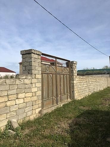 savalan qesebesi harda yerlesir: Torpaq sahəsi satılır. Sahə daş hasarla əhatə olunub. Giriş üçün — 2