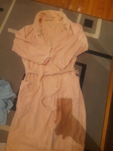 daban catları ucun krem: Hamam xalati standart olcu hamiya uyqun pembe reng solqun dusub fotoda — 1