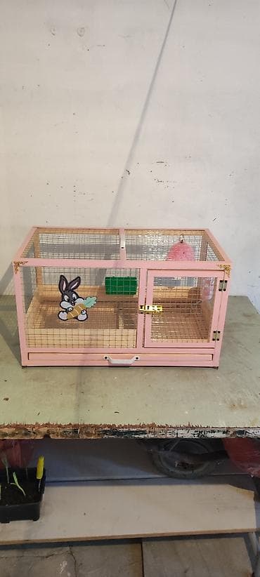 Dovşan,cücə,pişik,hamster,quş ve s kimi ev heyvanlari üçün qəfəsler