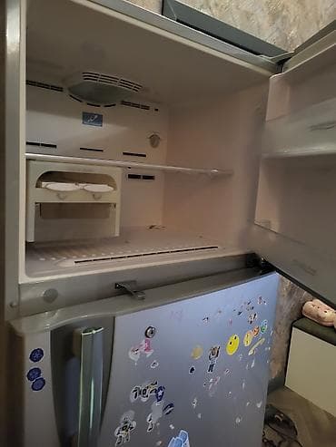 İki qapılı soyuducu - Rəng: metalik boz (gümüşü) - Üst kamera — 4