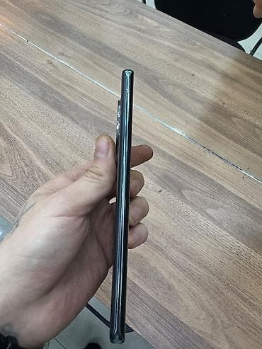 htc u ultra: Honor X9b, 256 GB — 1