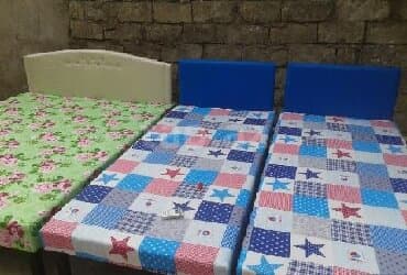 Kravat taza mohkam taxtadan hazirlanir bas tarafi koja ustu macalka