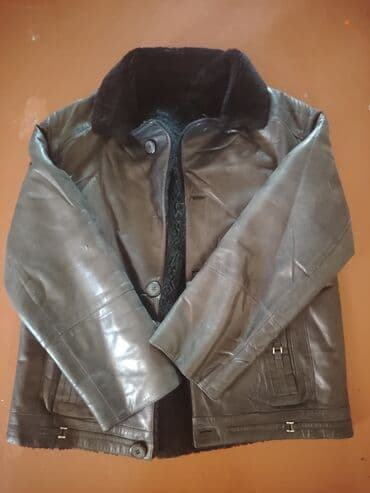 Orijinal koja kurtkadir. Cox keyfiyyetlidir materiali. Sadece