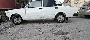 lada 3110: LADA Riva (VAZ 2107) sedan – ağ rəngli, Azərbaycan qeydiyyat nömrəli — 4