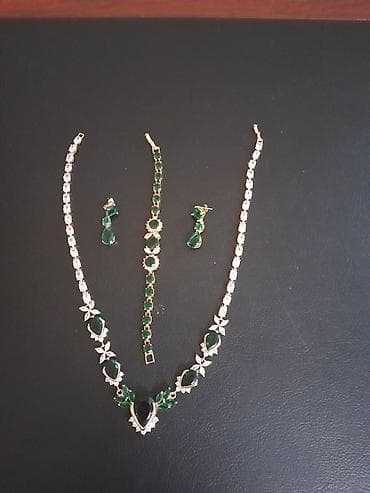 Qol saatları və aksesuarlar: Biyuteriya — 1