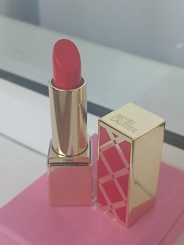 estee: Estee Lauder dodaq pomadası - Brend: Estee Lauder (qablaşdırmada loqo — 1