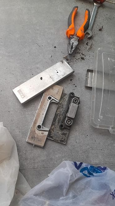 Сантехника: Şüşə qapılar üçün döşəmə tipli qapaq/closer və aksesuarlar - Tətbiq — 2